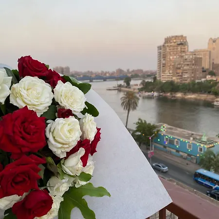 شقة بإطلالة بانورامية على النيل Káhira Exteriér fotografie